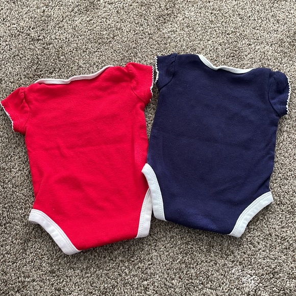 Set of Baby Girl Gonzaga Zags Onesies, size 3/6 months. - Picture 4 of 4